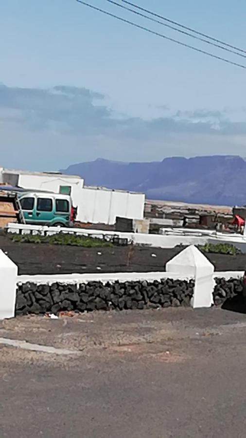 Casa Antonia Reyes, A La Sombra De Famara Apartamento Munique Exterior foto